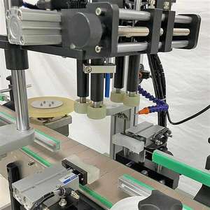 ماكينة أوتوماتيكية لإغلاق أغطية الزجاجات البلاستيكية، ماكينة تغطية الزجاجات والزجاجات المزودة ببرغي للتغليف - Product Image 2