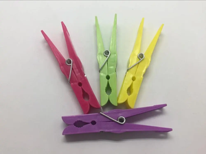 Pinces à linge suspendues en plastique pour tissu avec pinces à serviettes <span class=keywords><strong>de</strong></span> <span class=keywords><strong>plage</strong></span> <span class=keywords><strong>de</strong></span> grande taille à ressort vente en gros 24 pièces/paquet - Product Image 3