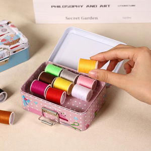 1 boîte en métal vintage à double couche avec boucle pour ranger les cartes, petite boîte à motifs de couture, boîte à bijoux, boîte à outils portable pour aiguilles et fils - Product Image 5