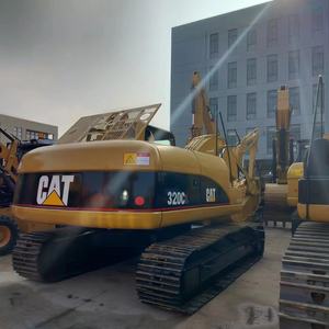 Chenille hydraulique d'occasion pour excavatrice Cat 320CL avec composants essentiels : moteur, boîte de vitesses, roulement, fabriqué au Japon - Product Image 1