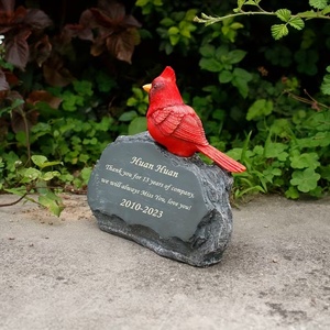 Kırmızı kardinal kuş ile özel Pet anıt plak, bahçe dekor için altın yazı ile gri reçine taş - Product Image 5