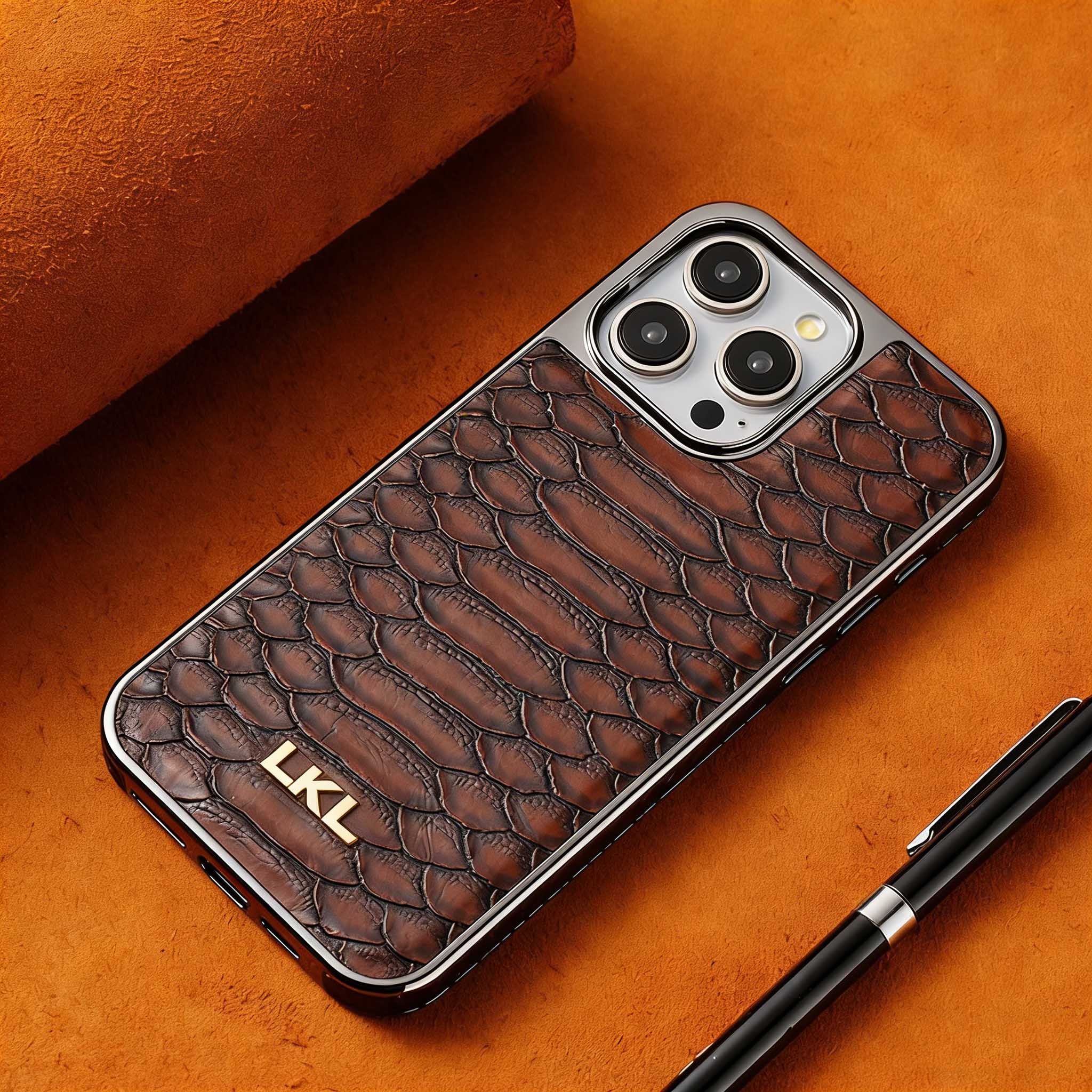 สีน้ำตาลเข้ม