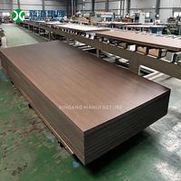 Panneau mural en bambou charbon de bois grain de bois foncé, placage intérieur imperméable en noyer et teck, feuille décorative 1220x2440mm