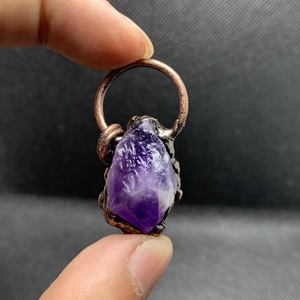 Liontin Batu Kuarsa Aura Alami Berlapis Emas, Batu Besar Bentuk Titik, Desain <span class=keywords><strong>Druzy</strong></span> Amethyst, Kristal Mentah, Liontin Batu Permata, Perhiasan Fashion - Product Image 6
