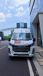 Autocaravana Espaciosa y Lujosa para Familias, Ideal para Aventuras Transcontinentales - Product Image 4