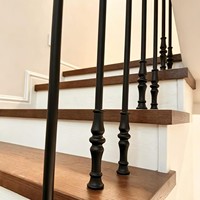 Balustrades d'escalier intérieures pour villa moderne, moulures monobloc en alliage d'aluminium, garde-corps noir massif, résistant à l'eau, peignable