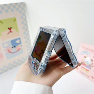 Funda Plegable con Borde de Mariposa Brillante para Samsung Galaxy Z Flip6 Zflip5 <span class=keywords><strong>ZFlip</strong></span> <span class=keywords><strong>4</strong></span> 3, con Protección Antigolpes de Silicona Suave - Product Image 2