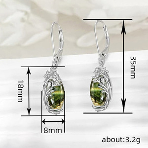 Orecchini Pendenti a Foglia di Vite Traforata Marquise per Donne, Gioielli di Design Vintage Unici e alla Moda - Product Image 5