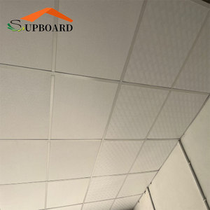 Plaque <span class=keywords><strong>de</strong></span> plâtre PVC Guangzhou à bonne isolation thermique pour salle <span class=keywords><strong>de</strong></span> bain et bureau, installation <span class=keywords><strong>de</strong></span> feuilles <span class=keywords><strong>de</strong></span> 2*2 - Product Image 3