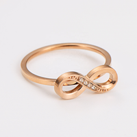 Bague en acier inoxydable avec diamant numéro 8 porte-bonheur, simplicité géométrique, bijoux faits à la main