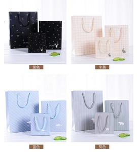 Su misura Logo del Marchio di Lusso Boutique Shopping Bianco <span class=keywords><strong>Bustine</strong></span> di Tè di Carta <span class=keywords><strong>Regalo</strong></span> Con Il Nastro Maniglie - Product Image 2