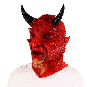 Máscara de látex de <span class=keywords><strong>demonio</strong></span> dragón rojo de cabeza completa con textura escamosa, <span class=keywords><strong>cuernos</strong></span> negros, orejas puntiagudas, diseño de cuello en degradado, suave y cómoda para fiestas. - Product Image 2