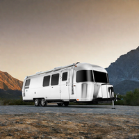 Remorques de voyage tout-terrain personnalisées Caravane en aluminium Van RV Caravane pour le camping et l'aventure