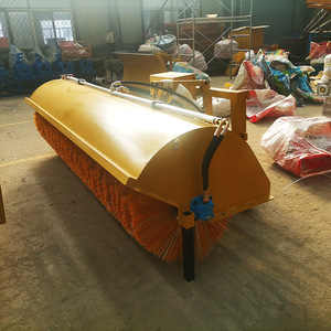 รถบรรทุกติดตั้งแปรงกวาดหิมะแบบติดตั้งบนรถ รถบรรทุกทำความสะอาดที่ดัดแปลงเป็นรถกวาดหิมะ ลูกกลิ้งกวาดหิมะแบบถอดได้ - Product Image 4