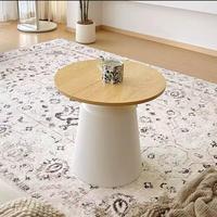 Ensemble de tables basses gigognes rondes style crème minimaliste moderne, tables d'appoint hautes et basses blanc crème pour petit appartement ou salon