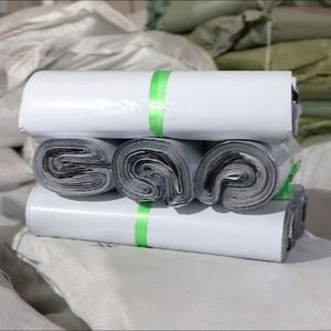 Sobre de Correo Urgente Impermeable Personalizado, Autoadhesivo, de Poliéster Blanco Resistente, con Protección para Paquetes Postales - Product Image 2