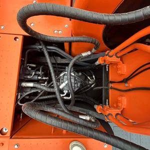 รถขุดไฮดรอลิกตีนตะขาบ Doosan DX300 30 ตัน รุ่นปี 2023 ผลิตในเกาหลีแท้ บุ้งกี๋ขนาด 1.45 เมตร ใช้งานน้อย ชั่วโมงทำงานต่ำ เครื่องยนต์ DL08 ปั๊ม 159 กิโลวัตต์ - Product Image 6