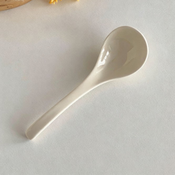 Half-length soup spoon - cream color