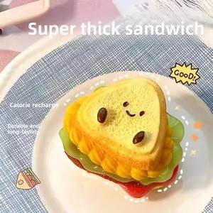 Jouet sensoriel anti-stress en silicone de qualité alimentaire, en forme de sandwich, de toast ou de hamburger superposé, avec texture aquatique - Product Image 3