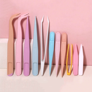 Pinces à épiler en plastique colorées à <span class=keywords><strong>dessin</strong></span> diamant, pinces à épiler pointues inclinées pour extensions de cils, pinces à épiler durables faites à la main pour les sourcils - Product Image 2