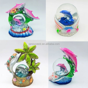 Artisanat en résine ODM de haute qualité, île de plage, vie marine, aimant de réfrigérateur dauphin, mouette, crabe, sable doré, souvenir de Bulgarie, globe à neige - Product Image 3