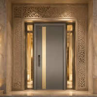 Porte d'entrée robuste en aluminium, moderne, avec incrustations dorées anthracite, isolée thermiquement, insonorisée et étanche à l'eau