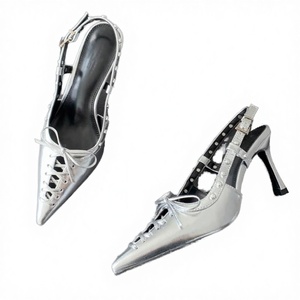 Sandales d'hiver pour femmes à lacets, à bride réglable, à talon aiguille super haut et fin, à plateforme, à bout pointu, avec rivets métalliques - Product Image 2