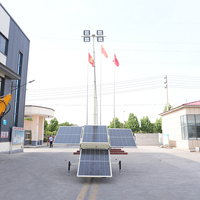 Emissionsfreier Solar-Anhänger-Lichtturm 1600W Hochlumen Grüne Energie Radgestützter Außenflutlichtturm mit Stabilisierungsstützen