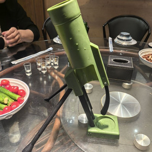 Apribottiglie Tattico a Forma di Mortaio con Bracci Regolabili, Decorazione da Bar Resistente - Product Image 4