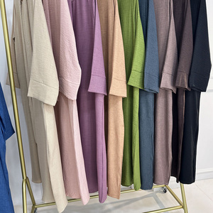 Abaya Classica Jazz Personalizzata in Crepe Semplice, Maniche Lunghe, per Uso Quotidiano e Preghiera, <span class=keywords><strong>Abbigliamento</strong></span> Islamico con Tasche - Product Image 6