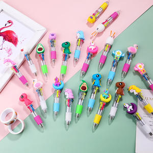 प्लास्टिक कार्टून प्यारा रचनात्मक गुड़िया आकार बॉलपॉइंट पेन 4 रंग बहु-रंगीन स्याही बच्चों पोर्टेबल पुरस्कार पेन - Product Image 3