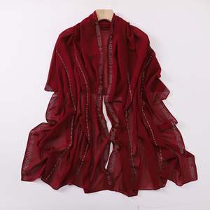 CCY Vente en gros Grande écharpe en mousseline de soie pour femmes Hijab musulman en diamant Shaw Hijabs en mousseline de soie avec strass - Product Image 6