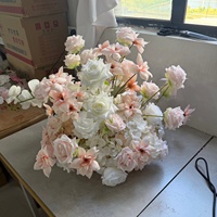 Centre de table en cascade de fausses fleurs, boule florale bordeaux et rose, arrangement floral pour mariage, banquet, fête, décoration de la maison