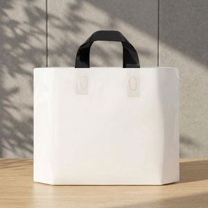 Bolsas de Compras Personalizadas, Resistentes, Impresas, Reutilizables, Reciclables, de Plástico PE, con Asas Troqueladas, para Boutique y Comercio Minorista - Product Image 4