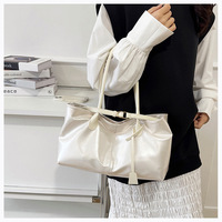 Sac à main de luxe pour femme, marques célèbres, style coréen, durable, avec boutons et rivets, sac fourre-tout décontracté à bandoulière, sac sous le bras