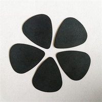 2024 Bonne Forme Standard Rouge Noir Blanc 0.5mm Acétal Delrin Guitare Plectre Pick