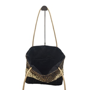 Bolso Tote <span class=keywords><strong>de</strong></span> Lujo en Terciopelo con Bordado <span class=keywords><strong>de</strong></span> Lentejuelas, Asa Dorada, Diseño Patchwork, Regalo para Ramadán en el Medio Oriente, Personalizable con Logotipo, Ideal para Fiestas y Bodas - Product Image 5