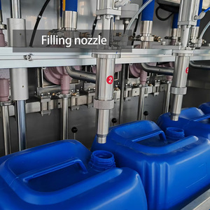 Prix d'usine de bonne qualité Ligne de remplissage linéaire pour l'embouteillage d'huile moteur de lubrifiant de <span class=keywords><strong>20</strong></span> <span class=keywords><strong>litres</strong></span> Ligne de production de machine de remplissage de chlore liquide - Product Image 2