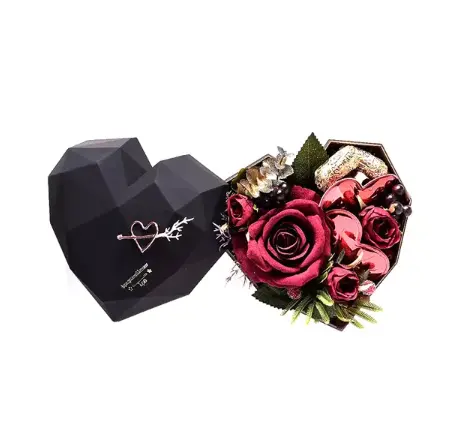 Özel yaratıcı poligon kalp şeklinde çikolata çiçek paketleme kutusu kişiselleştirilmiş Logo romantik sevgililer düğün hediye kutusu