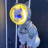 Statue de chat astronaute lumineuse sur pied, thème spatial futuriste, taille réelle, artisanat artistique, pour exposition d'entrée de cinéma