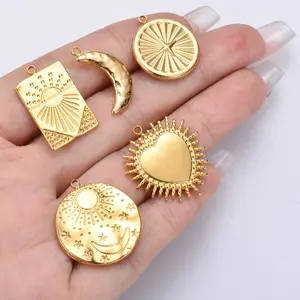 B4397 Wholesale solar moon charm gold plated stainless steel pendant charm necklace part findings