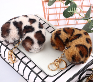 9cm 하트 모양 모피 가짜 토끼 Pom 키 체인 푹신한 모피 폼폼 열쇠 고리 여성 가방 펜던트 - Product Image 4