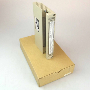 Module de sortie analogique neuf d'origine 07 AA 60 R1, référence GJV 30 743 65, emballage pour PLC, expertise technique approfondie - Product Image 1