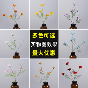 Bouquet de marguerites artificielles jaunes en soie pour la décoration de la maison et des mariages - Product Image 3