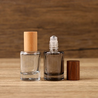 Flacon vide portable de 10 ml pour parfum, avec bille roulante en fibre de verre colorée et capuchon en bois de hêtre