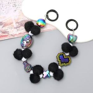 Cadena para Teléfono Móvil de Felpa Estilo Invernal, Colgante de Llavero, Adornos Colgantes con Cuentas a la Moda - Product Image 4