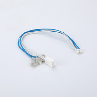 Kabel Harness Biru Putih Kustom dengan Konektor Plastik Putih Terminal Spade untuk Kabel Sinyal dan Daya Papan Kontrol Refrigerasi