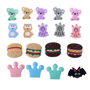 Vente en gros de perles en silicone de qualité alimentaire 3d Cartoon Anime Animal Jouet sucette à mâcher pour bébé Perles focales en silicone pour la fabrication de bijoux à stylo - Product Image 3
