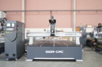 Routeur CNC multifonctionnel personnalisé ATC A4-2030-L12 avec 360° °   Tête rotative à axe et à angle réglables pour pièces de meubles irrégulières
