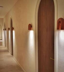 Vente en gros d'appliques murales minimalistes en forme de U avec éclairage en aluminium pour le couloir moderne chambre à coucher hôtel couloir accent - Product Image 2